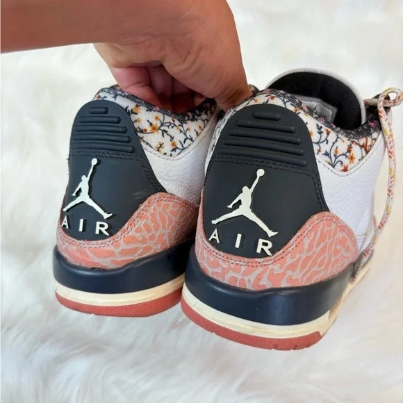 Jordan White and Black Retro Sneakers with Speckled Detail